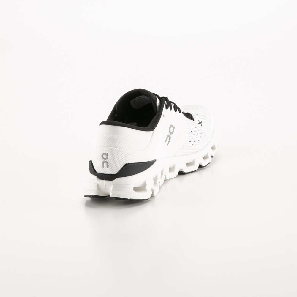 オン On メンズスニーカー ​​クラウド エックス 4 Cloud X 4 3ME30040791【FITHOUSE ONLINE SHOP】