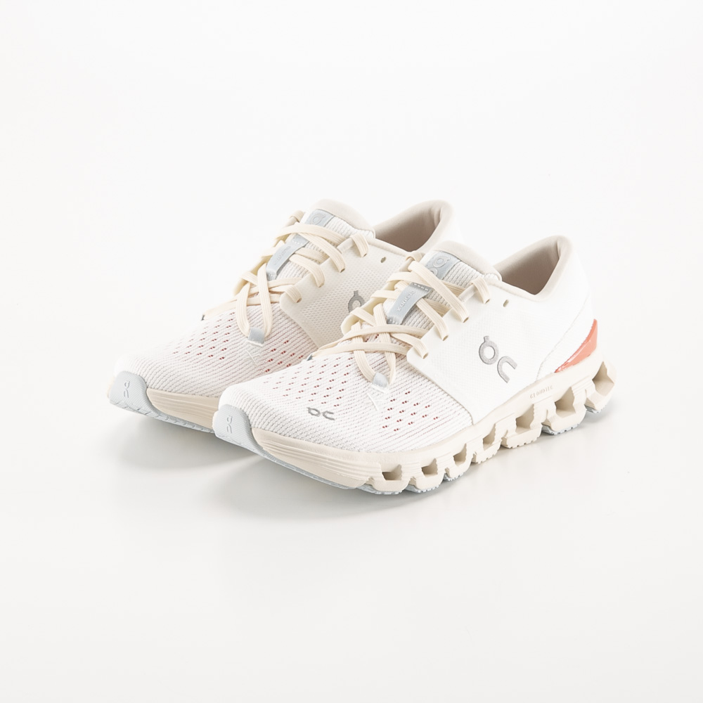 オン On レディーススニーカー Cloud X 4 クラウド エックス 4 3WE30073297【FITHOUSE ONLINE SHOP】