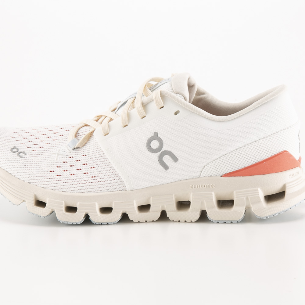 オン On レディーススニーカー Cloud X 4 クラウド エックス 4 3WE30073297【FITHOUSE ONLINE SHOP】