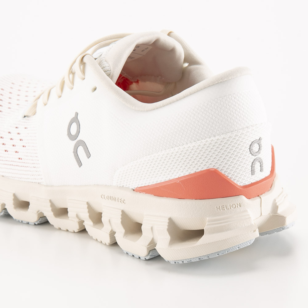 オン On レディーススニーカー Cloud X 4 クラウド エックス 4 3WE30073297【FITHOUSE ONLINE SHOP】