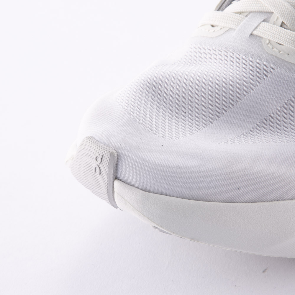 オン On レディーススニーカー クラウドサーファー ネクスト ワイド Cloudsurfer Next Wide 3WE30201200【FITHOUSE ONLINE SHOP】