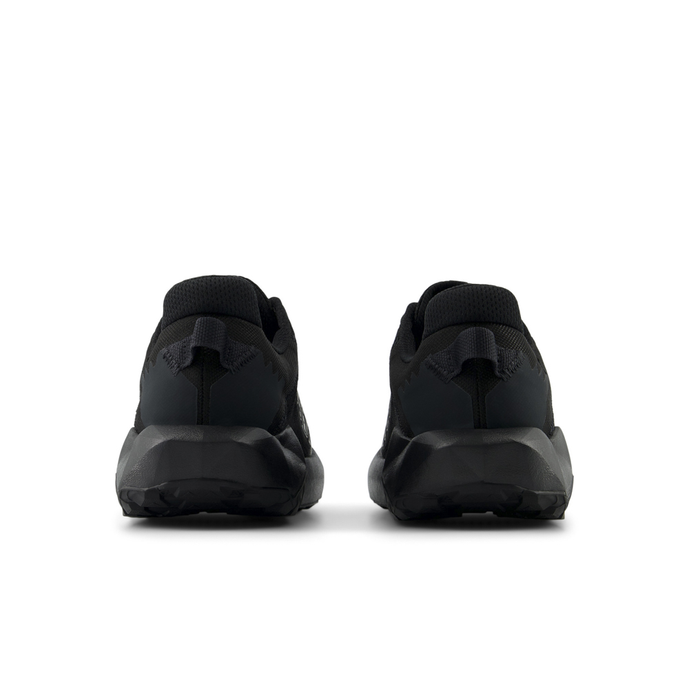 ニューバランス new balance メンズスニーカー MTNTRG【FITHOUSE ONLINE SHOP】