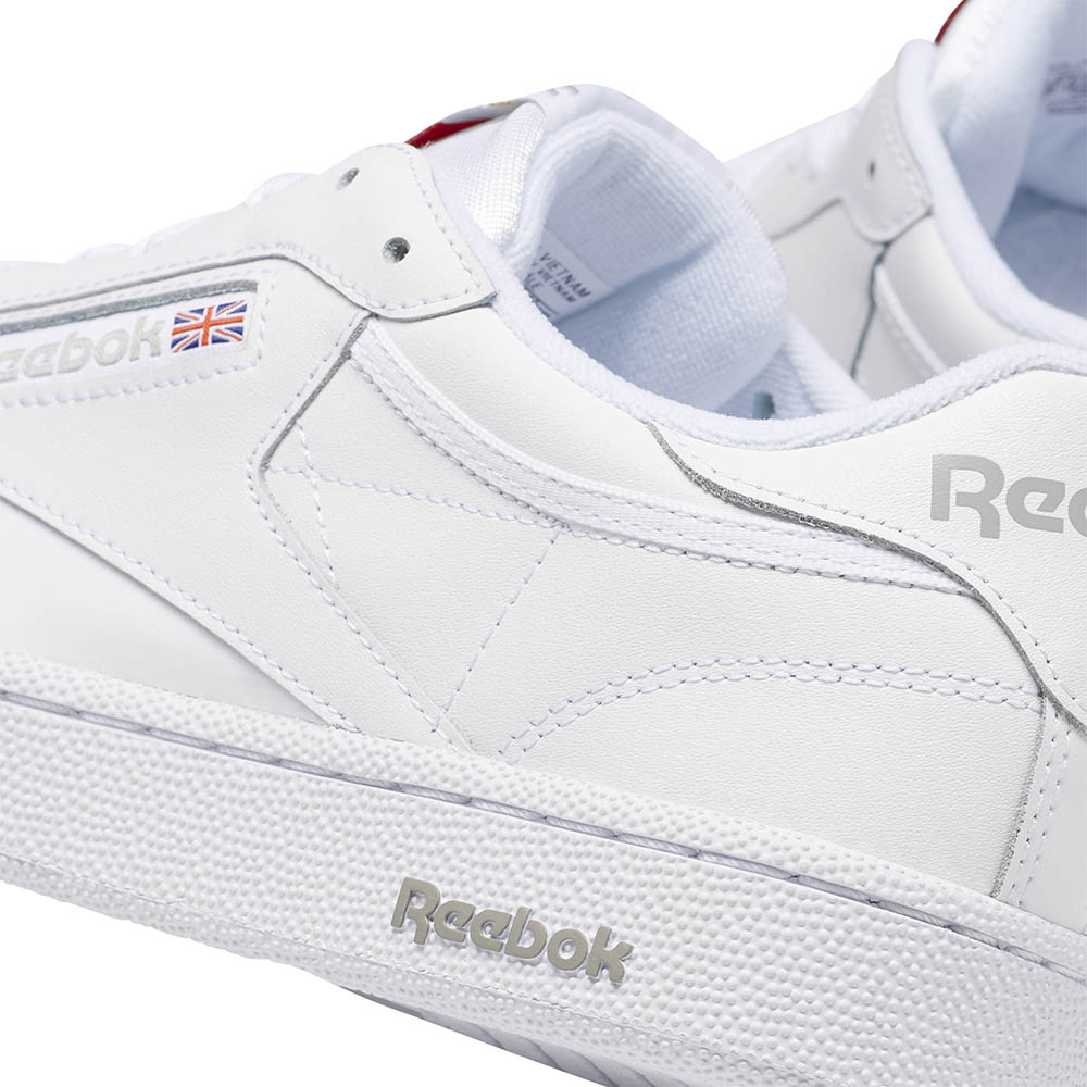 リーボック REEBOK メンズスニーカー CLUB C 85 クラブ シー AVL59【FITHOUSE ONLINE SHOP】