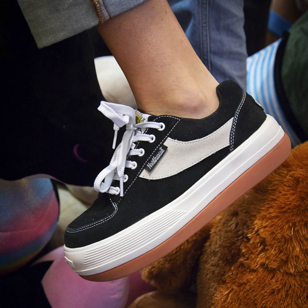 ノースウェーブ Northwave メンズスニーカー ESPRESSO SUEDE (Black/White) NW-001【FITHOUSE ONLINE SHOP】