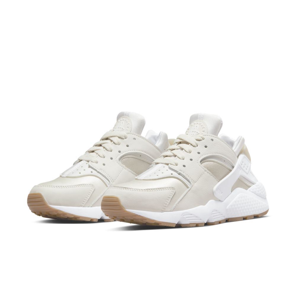 ナイキ NIKE レディーススニーカー WS AIR HUARACHE DH4439【FITHOUSE ONLINE SHOP】