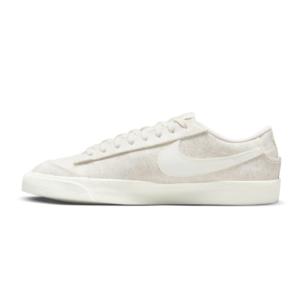 ナイキ NIKE レディーススニーカー W BLAZER LOW '77 SE DR9955【FITHOUSE ONLINE SHOP】