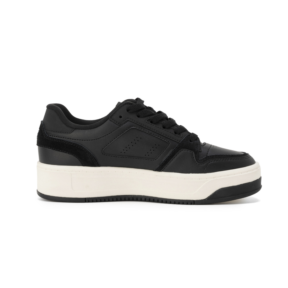 フィラ FILA レディーススニーカー COURT FEATHERY コート フェザリー USS25020【FITHOUSE ONLINE SHOP】