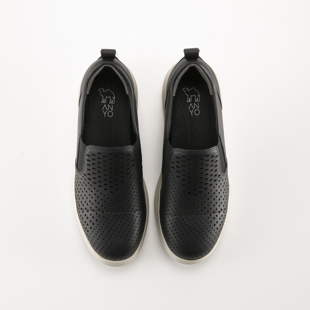 エーエヌワイオー ANYO レディーススニーカー 厚底パンチングスリッポン 2.0cm 2240017【FITHOUSE ONLINE SHOP】