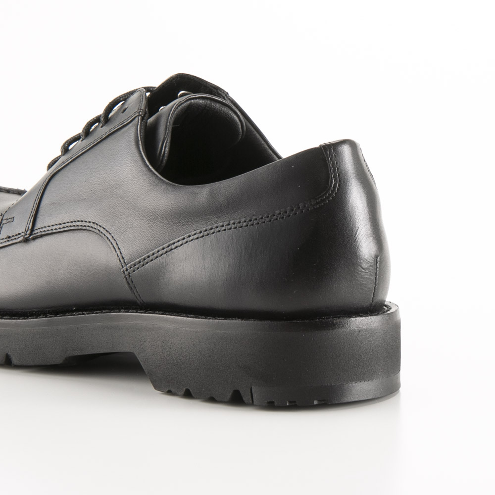 テクシーリュクス texcy luxe ビジネスシューズ スリムフィット ミニマルデザイン×ラギッド厚底 Uチップ TU-8017【FITHOUSE ONLINE SHOP】