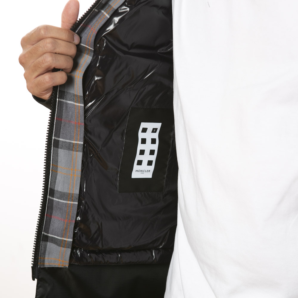 モンクレール MONCLER メンズアウター WIGHT BARBOURコラボ ダウン