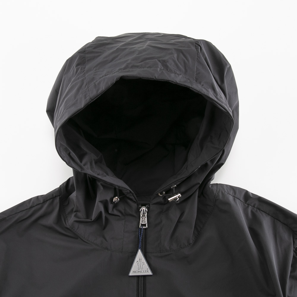 モンクレール MONCLER メンズアウター 袖 グラフィックバンド 撥水ナイロン 軽量 フード MOYSE 1A000.47.54A91【FITHOUSE ONLINE SHOP】