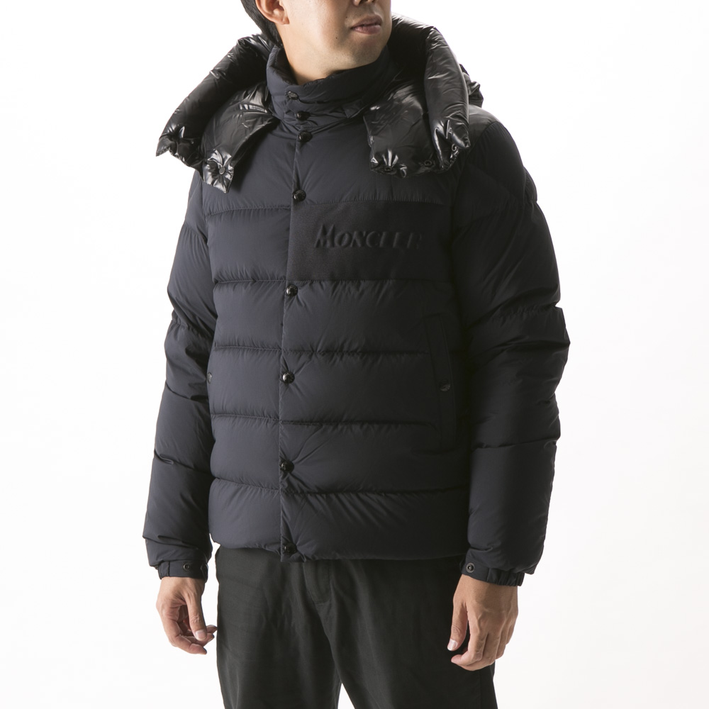 モンクレール MONCLER メンズアウター ナイロン ダウンジャケット