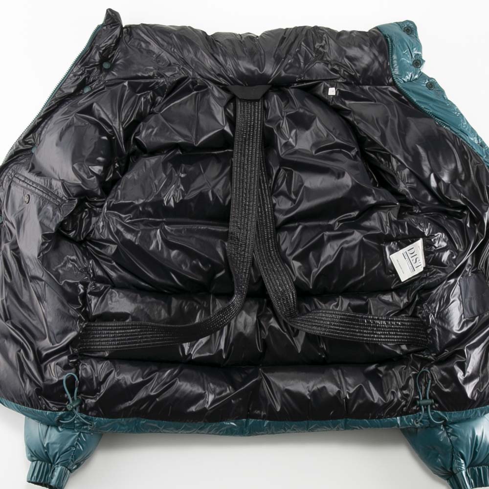 モンクレール MONCLER メンズアウター ロゴパッチ付 ナイロンラケ素材 ショートD DERVOX 1A001.65.595GJ【FITHOUSE ONLINE SHOP】