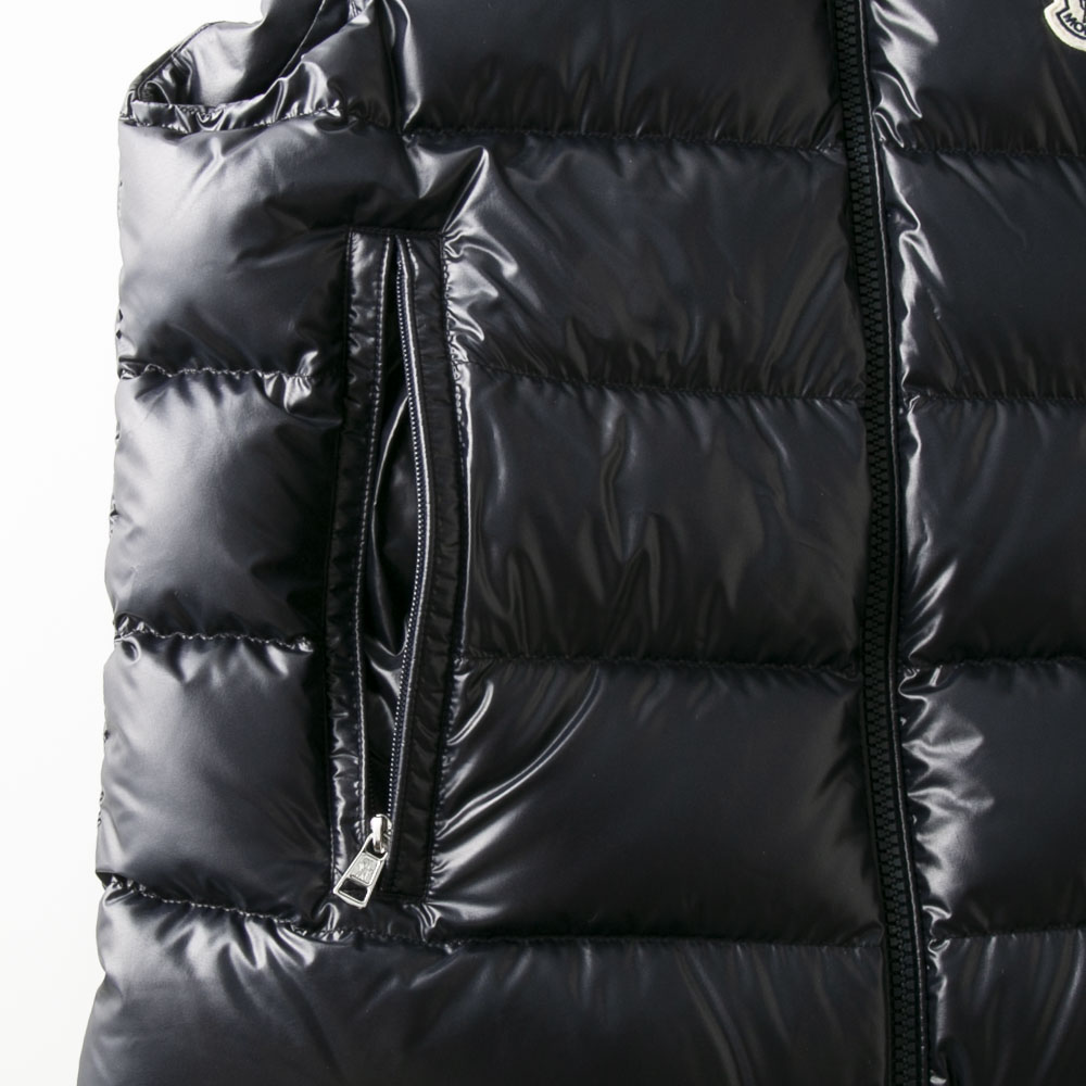 モンクレール MONCLER メンズアウター OUSE 襟元トリコロールトリミング リサイクルポリエステル素材 1A000.45.595ZJ【FITHOUSE ONLINE SHOP】