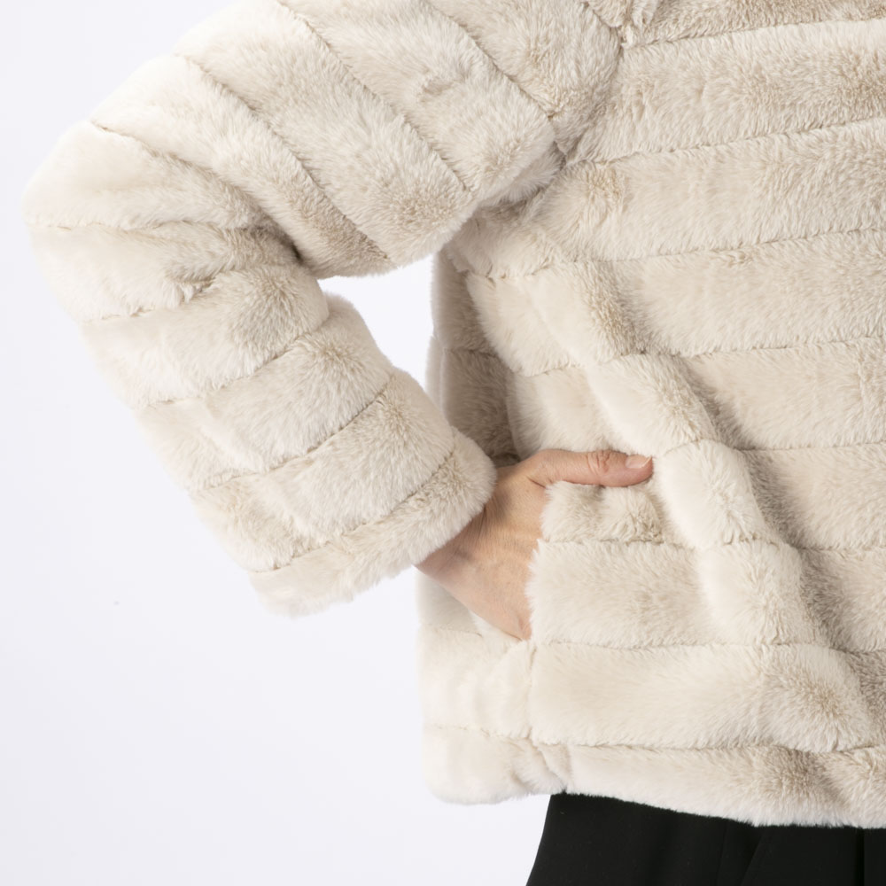 ノアジェ NOA-GE レディースアウター リバーシブル フェイクファー×キルティング ブルゾン 121-5607-2464/02【FITHOUSE ONLINE SHOP】