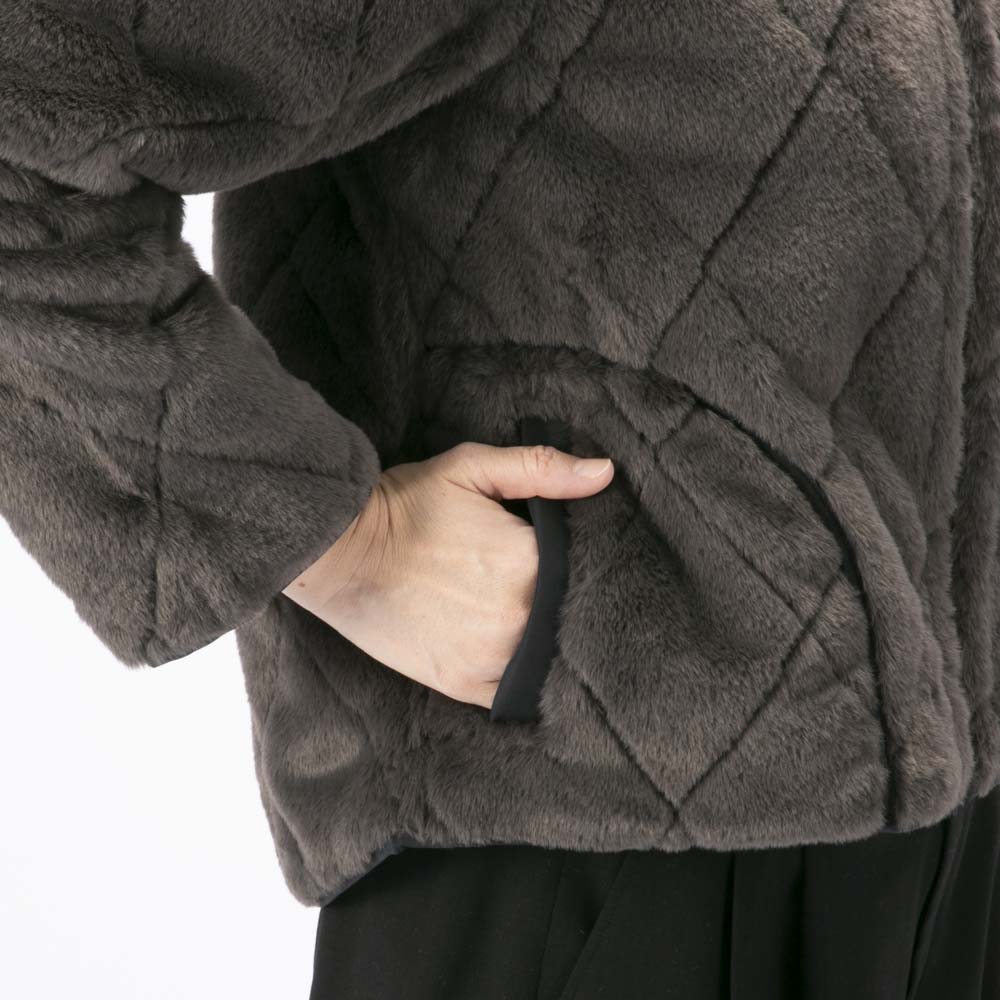 ノアジェ NOA-GE レディースアウター リバーシブル フェイクファー×キルティング ブルゾン 121-5607-2457/77【FITHOUSE ONLINE SHOP】