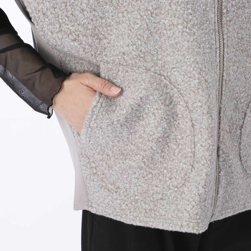 ノアジェ NOA-GE レディーストップス ボア使いベスト 127-5501-9564/04【FITHOUSE ONLINE SHOP】