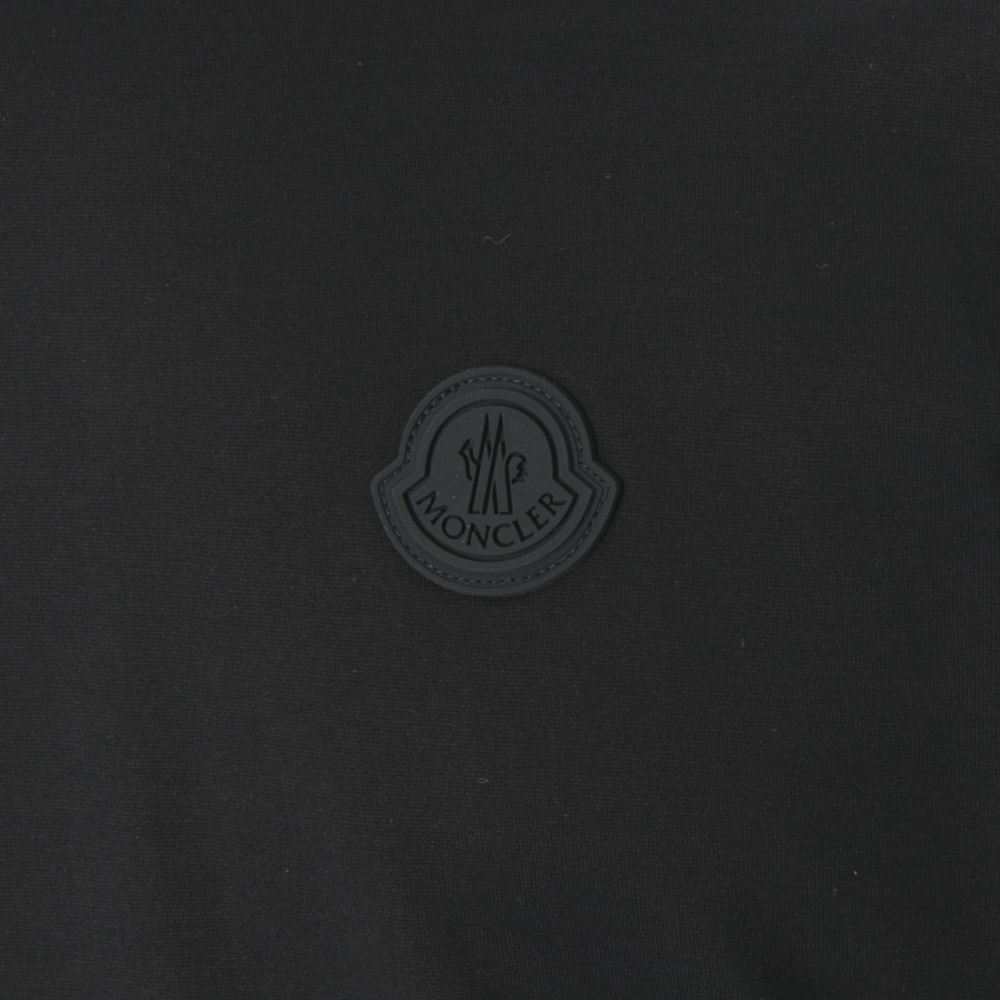 モンクレール MONCLER メンズトップス ブラックワッペン付きTシャツ 8C000.56.8390Y【FITHOUSE ONLINE SHOP】