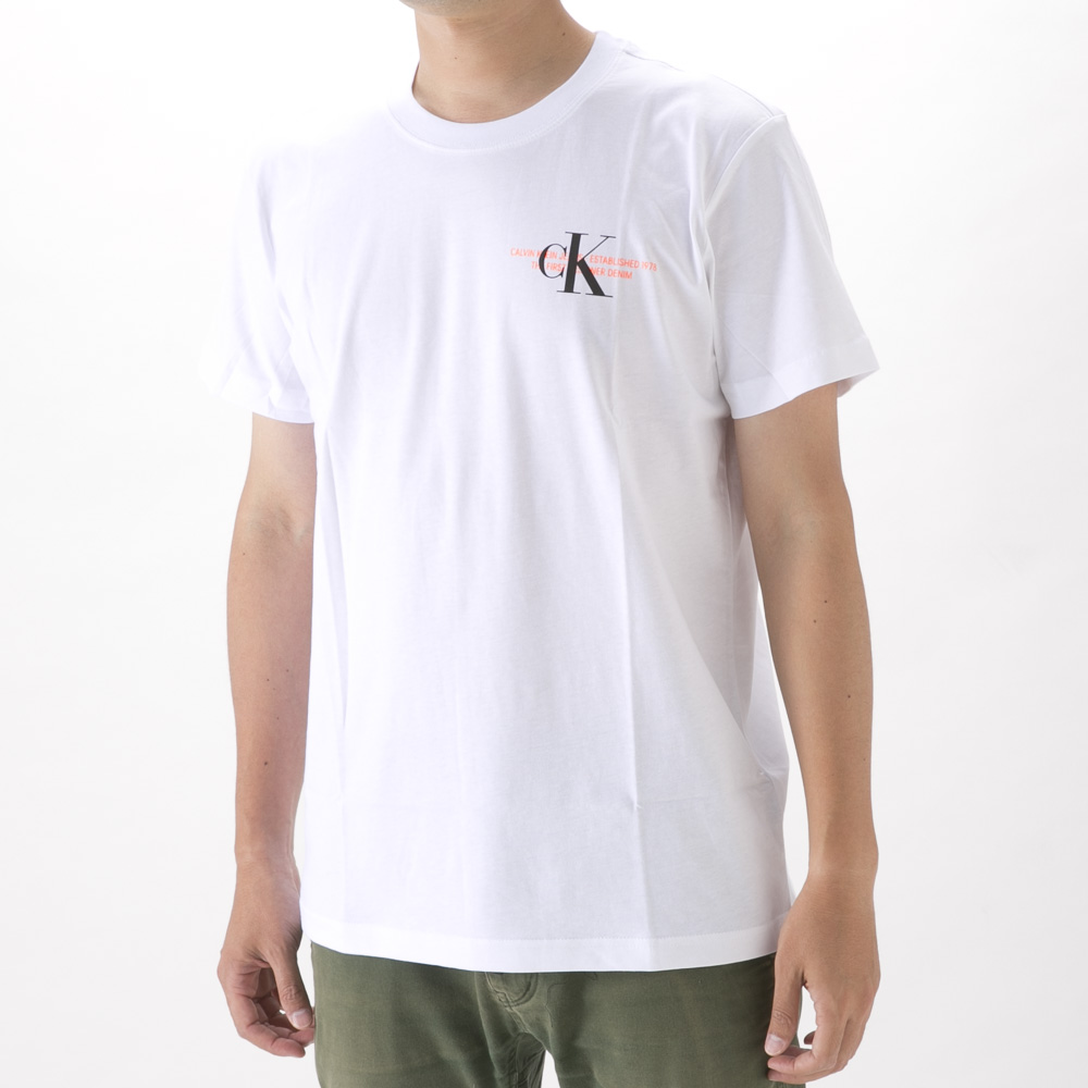 カルバンクライン Calvin Klein メンズトップス Ck Urban Graphic T Shirt J30j3109 Fithouse Online Shop フィットハウス公式オンラインショップ Fit House Online Shop