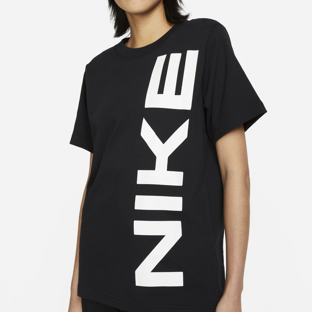 ナイキ NIKE レディーストップス Nike Air ウィメンズ Tシャツ FD2564【FITHOUSE ONLINE SHOP】