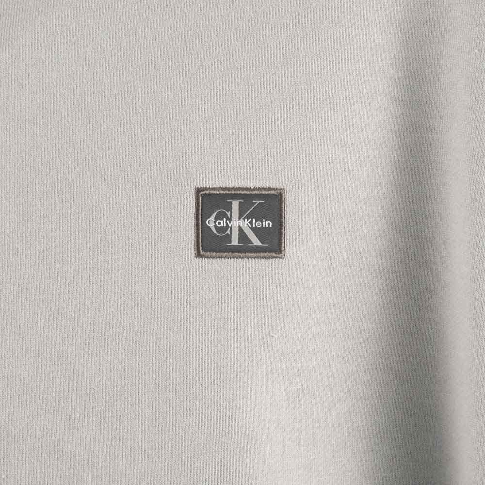 カルバンクラインジーンズ Calvin Klein Jeans メンズ 長袖 Cotton Terry Badge Sweatshirt コットンテリーバッジスウェットシャツ LV0 4RC273G RO2【FITHOUSE ONLINE SHOP】