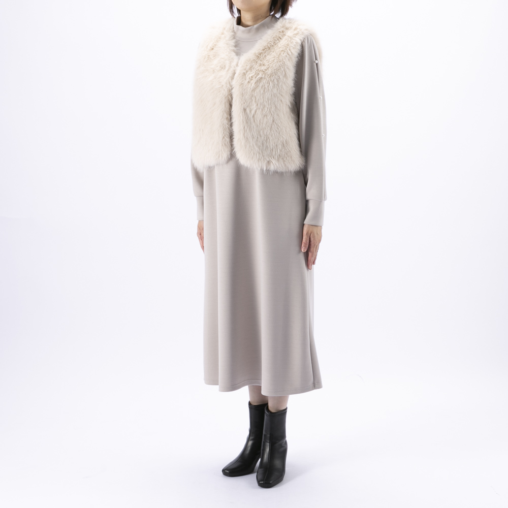 ノアジェ NOA-GE フェイクファーベスト × ワンピース アンサンブル 121-5599-4520/02【FITHOUSE ONLINE SHOP】