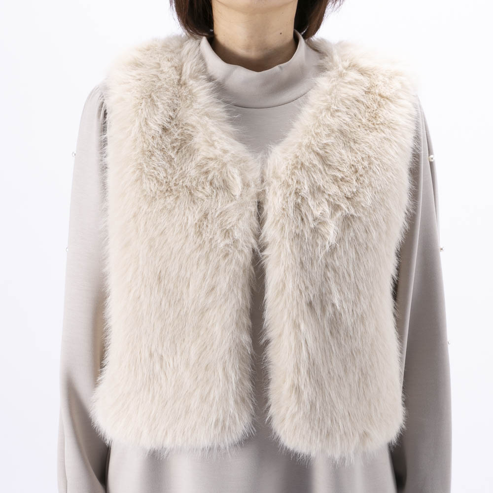 ノアジェ NOA-GE フェイクファーベスト × ワンピース アンサンブル 121-5599-4520/02【FITHOUSE ONLINE SHOP】
