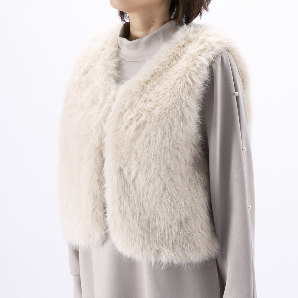 ノアジェ NOA-GE フェイクファーベスト × ワンピース アンサンブル 121-5599-4520/02【FITHOUSE ONLINE SHOP】