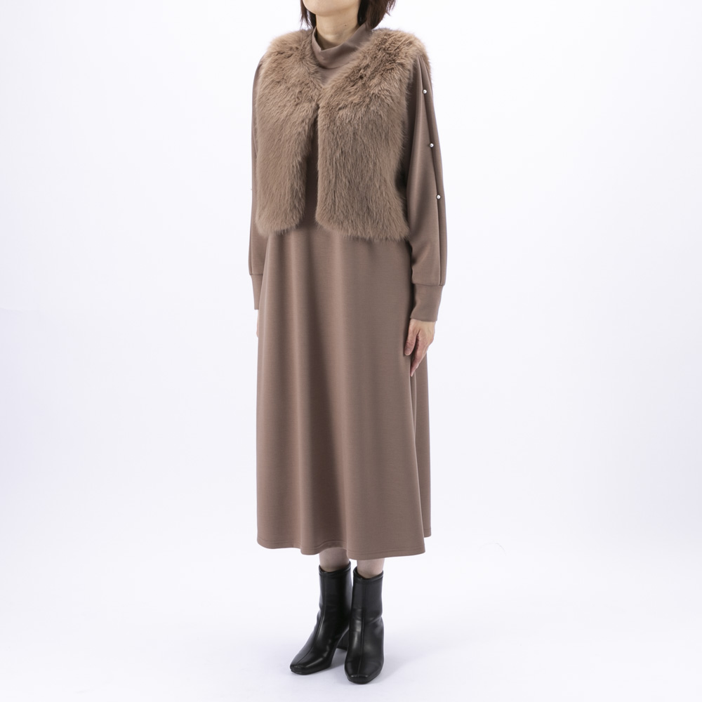 ノアジェ NOA-GE フェイクファーベスト × ワンピース アンサンブル 121-5599-4520/62【FITHOUSE ONLINE SHOP】