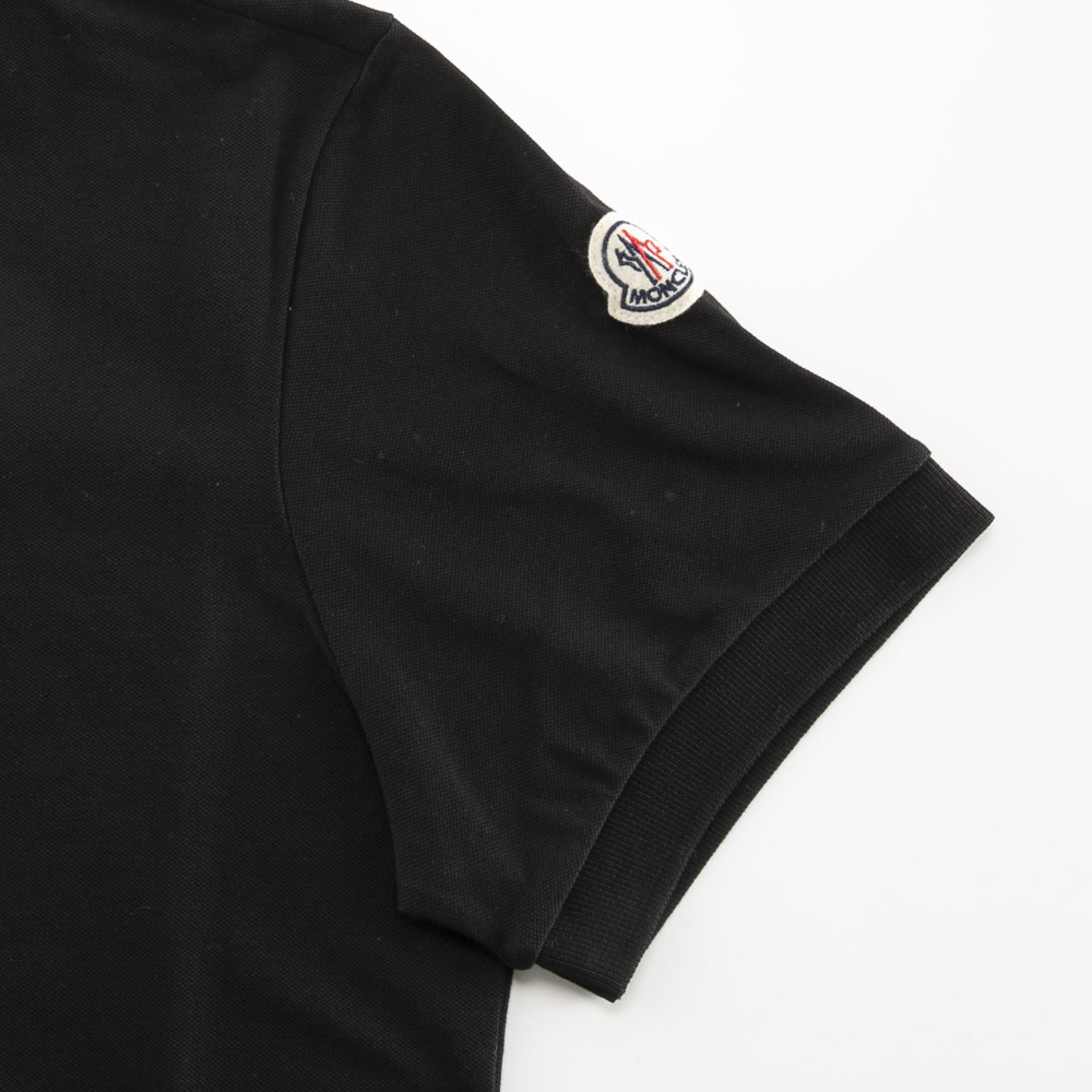モンクレール MONCLER メンズトップス 肩ワッペン胸ボタン縦ライン入りポロシャツ 8A000/22/899P0【FITHOUSE ONLINE SHOP】