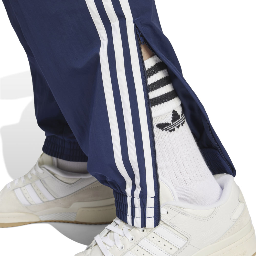 adidas ナイロンジャケット SST ボンデッドトラックトップ