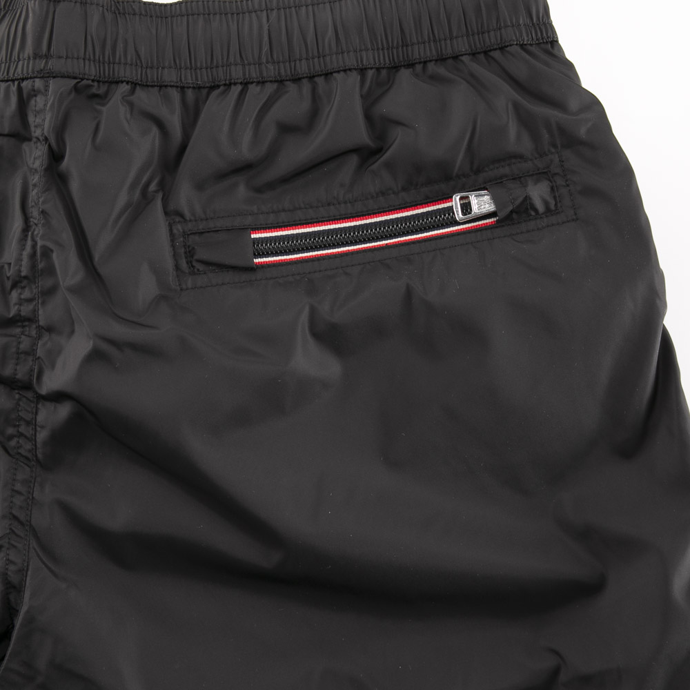 モンクレール MONCLER メンズボトムス テクニカルナイロン 後ろポケット ZIP トリミング スイムウェア 2C000.04.53326【FITHOUSE ONLINE SHOP】