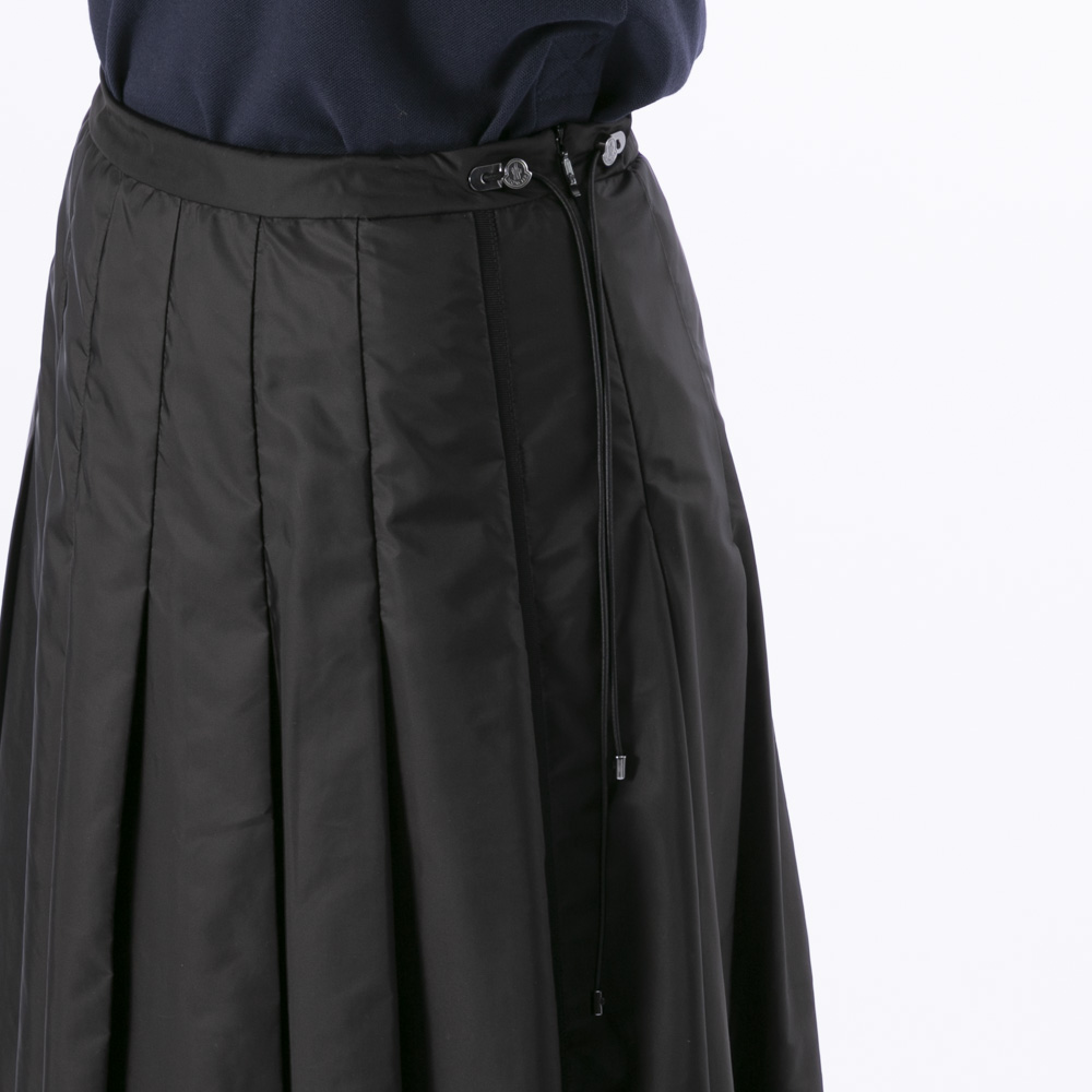 モンクレール MONCLER レディースボトムス Aラインスカート GONNNA 2D000.20.54155【FITHOUSE ONLINE SHOP】