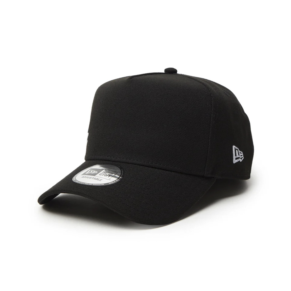 ニューエラ NEW ERA キャップ・帽子 940AF ESSENTIAL SCRIPT CHAIN BLK 14307504【FITHOUSE ONLINE SHOP】