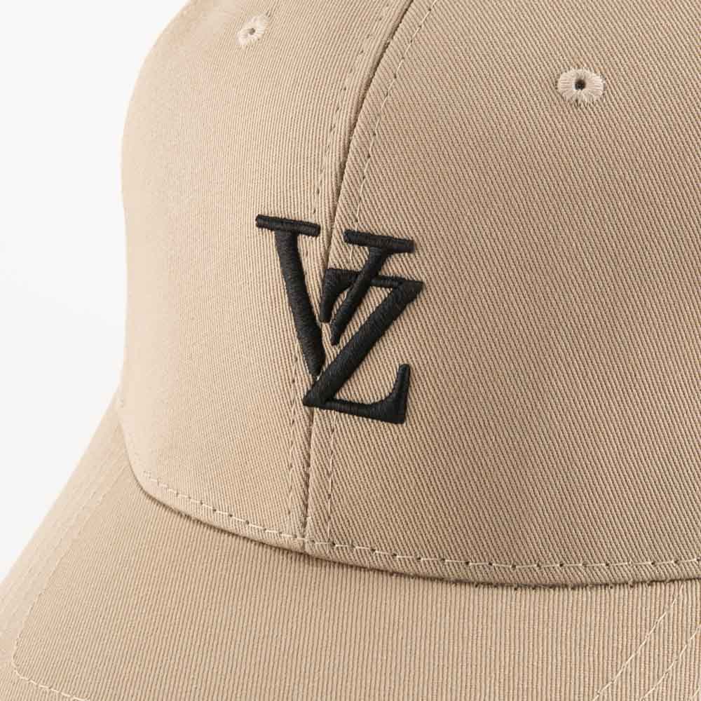 バザール VARZAR 帽子 3D Monogram logo over fit ball cap beige varzar505【FITHOUSE ONLINE SHOP】