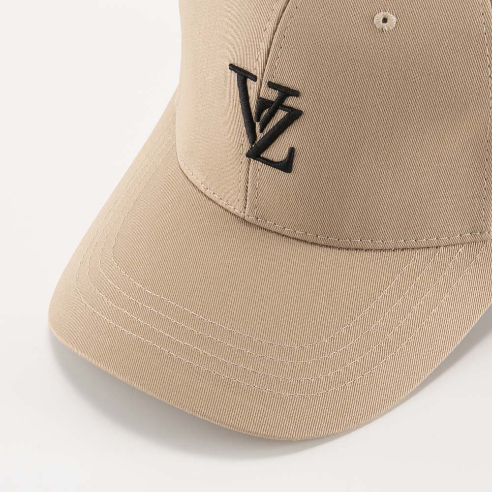 バザール VARZAR 帽子 3D Monogram logo over fit ball cap beige varzar505【FITHOUSE ONLINE SHOP】