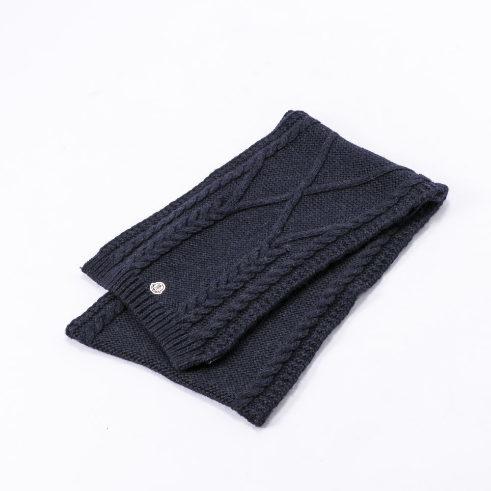 モンクレール MONCLER ケーブル編みワッペンマフラー 00031【FITHOUSE ONLINE SHOP】