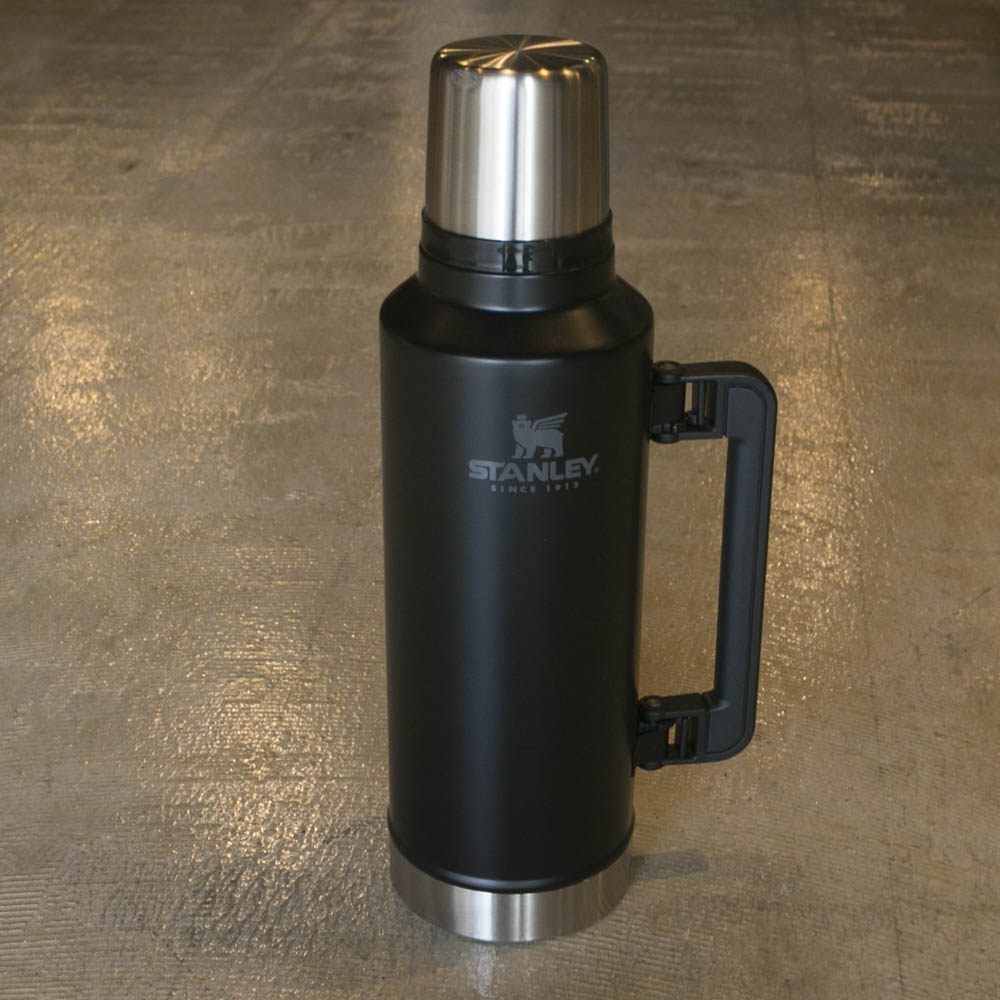スタンレー STANLEY 水筒 クラシック真空ボトル 1.9L 07934【FITHOUSE 