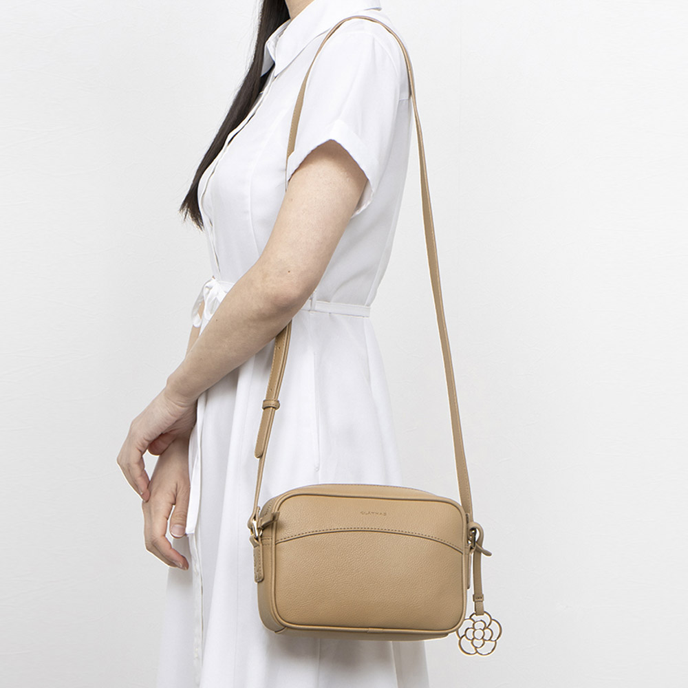 クレイサス CLATHAS ショルダーバッグ アマンド 190182【FITHOUSE ONLINE SHOP】
