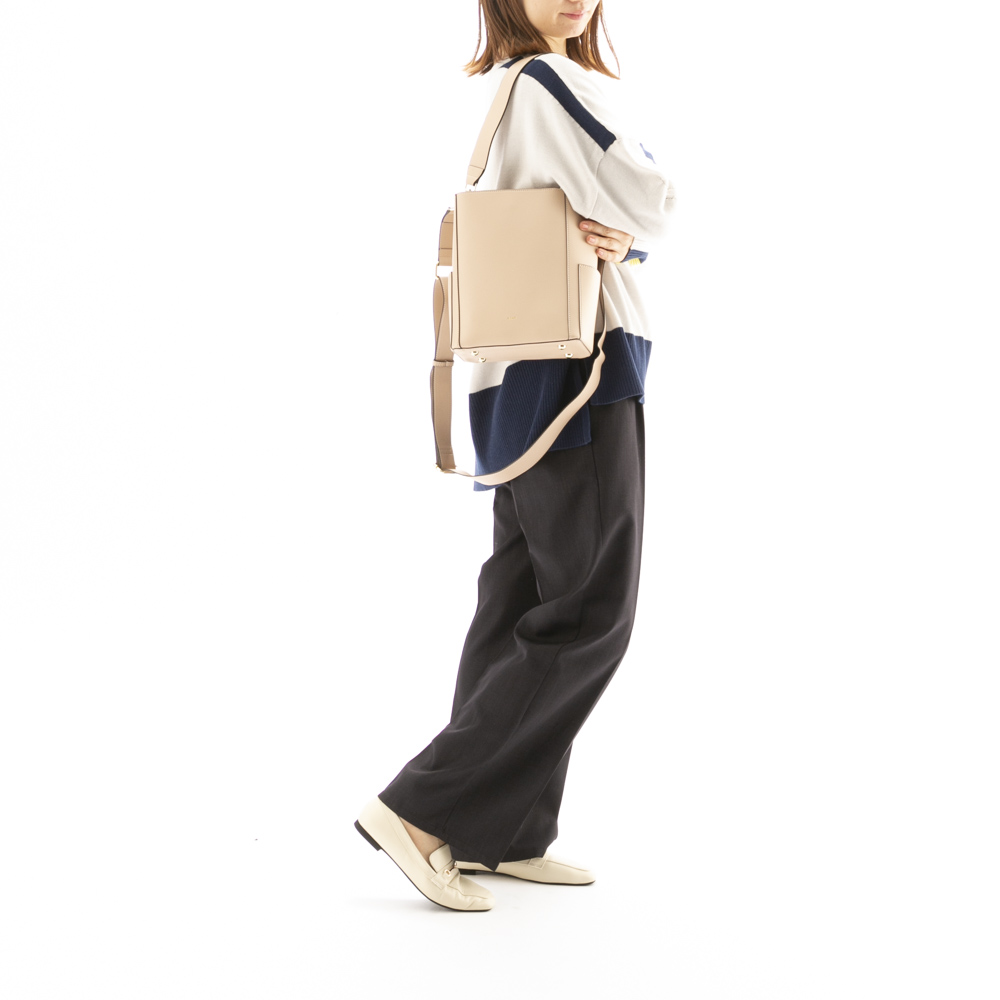 ナノ nano 縦型ワンハンドルショルダーバッグ XKB(1359a)【FITHOUSE ONLINE SHOP】