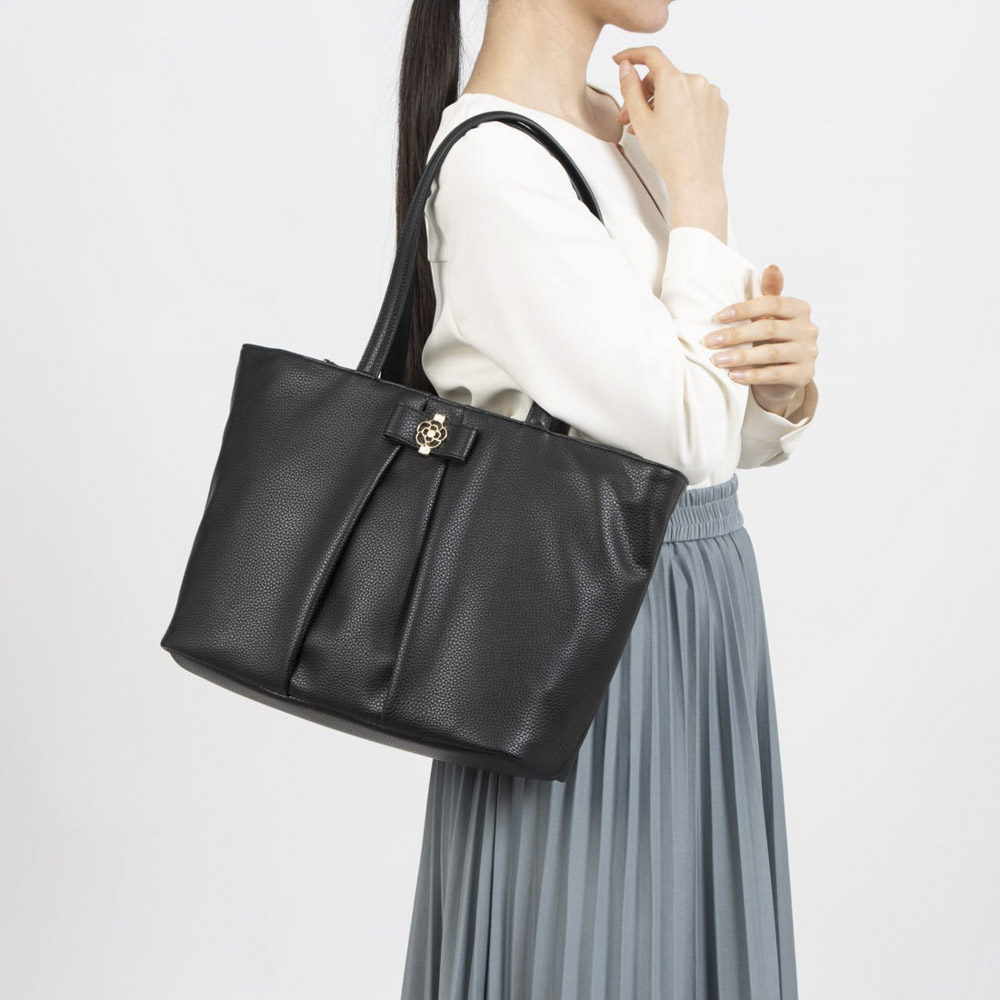 クレイサス CLATHAS トートバッグ A4 ルルリア 190650【FITHOUSE ONLINE SHOP】