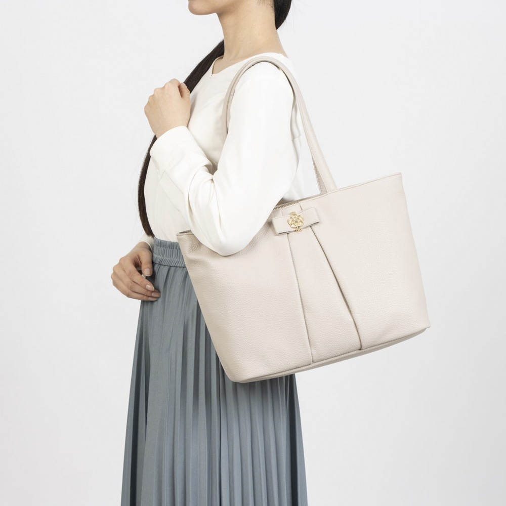 クレイサス CLATHAS トートバッグ A4 ルルリア 190650【FITHOUSE ONLINE SHOP】