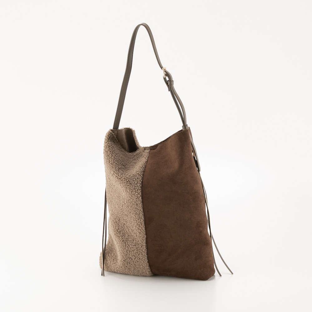 クーコ COOCO ショルダーバッグ バイカラームートン風 24531-11057【FITHOUSE ONLINE SHOP】