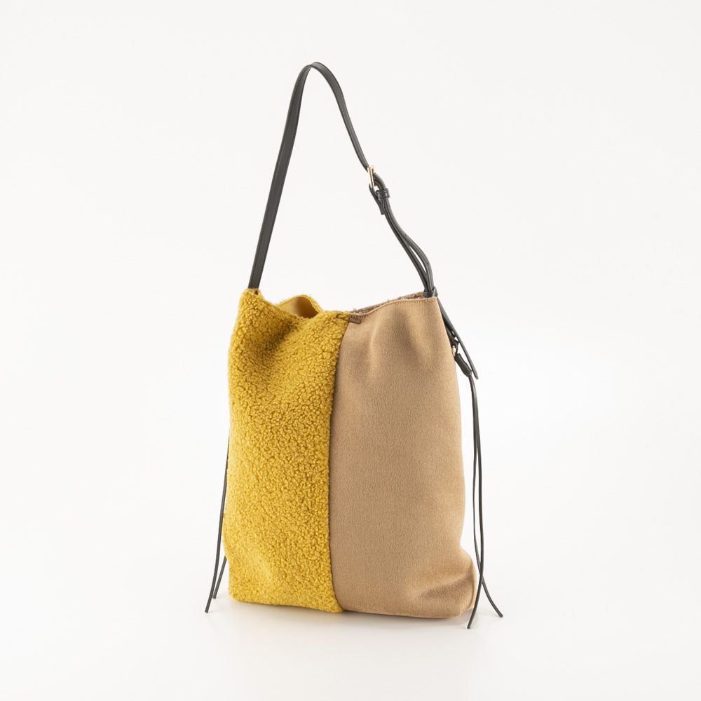 クーコ COOCO ショルダーバッグ バイカラームートン風 24531-11057【FITHOUSE ONLINE SHOP】