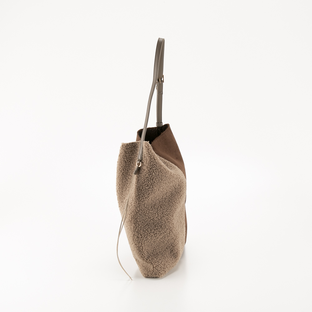 クーコ COOCO ショルダーバッグ バイカラームートン風 24531-11057【FITHOUSE ONLINE SHOP】