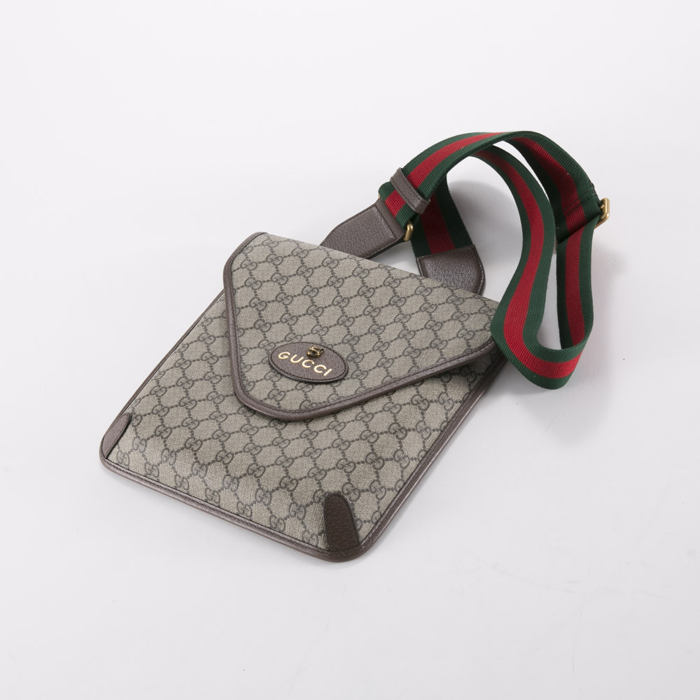 大得価新作 Gucci - GUCCI ショルダーバッグの通販 by あみ｜グッチ