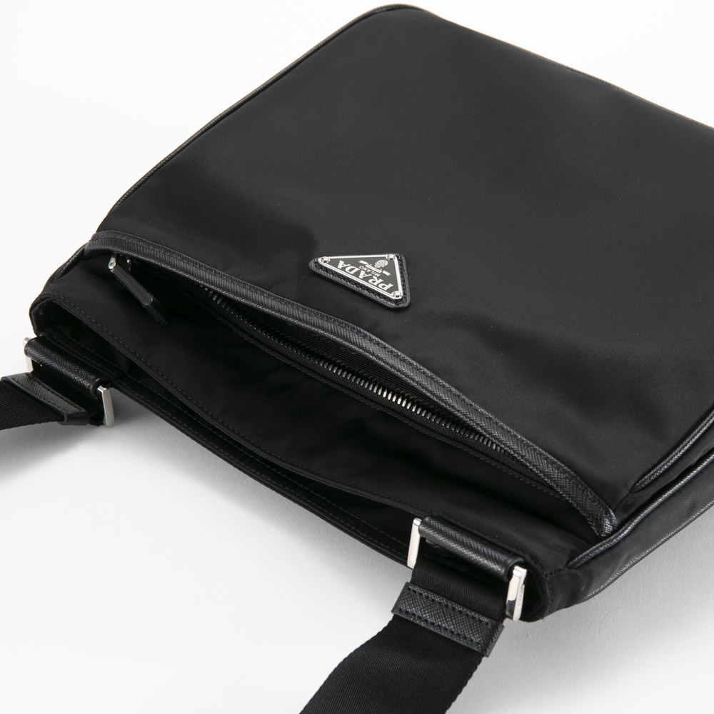 プラダ PRADA ReNylon+SAFFIANO 前ZIP付きショルダーバッグ 2VH118 2DMH XOO【FITHOUSE ONLINE SHOP】