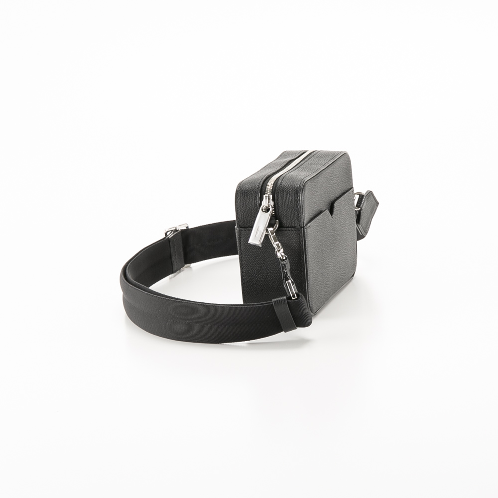 ヴァレクストラ Valextra V-LINE REPORTER MINI ショルダーバッグ シャイニーシルバー金具 MBVL0019028-LRL99【FITHOUSE ONLINE SHOP】