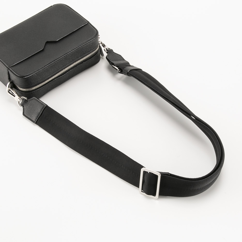 ヴァレクストラ Valextra V-LINE REPORTER MINI ショルダーバッグ シャイニーシルバー金具 MBVL0019028-LRL99【FITHOUSE ONLINE SHOP】