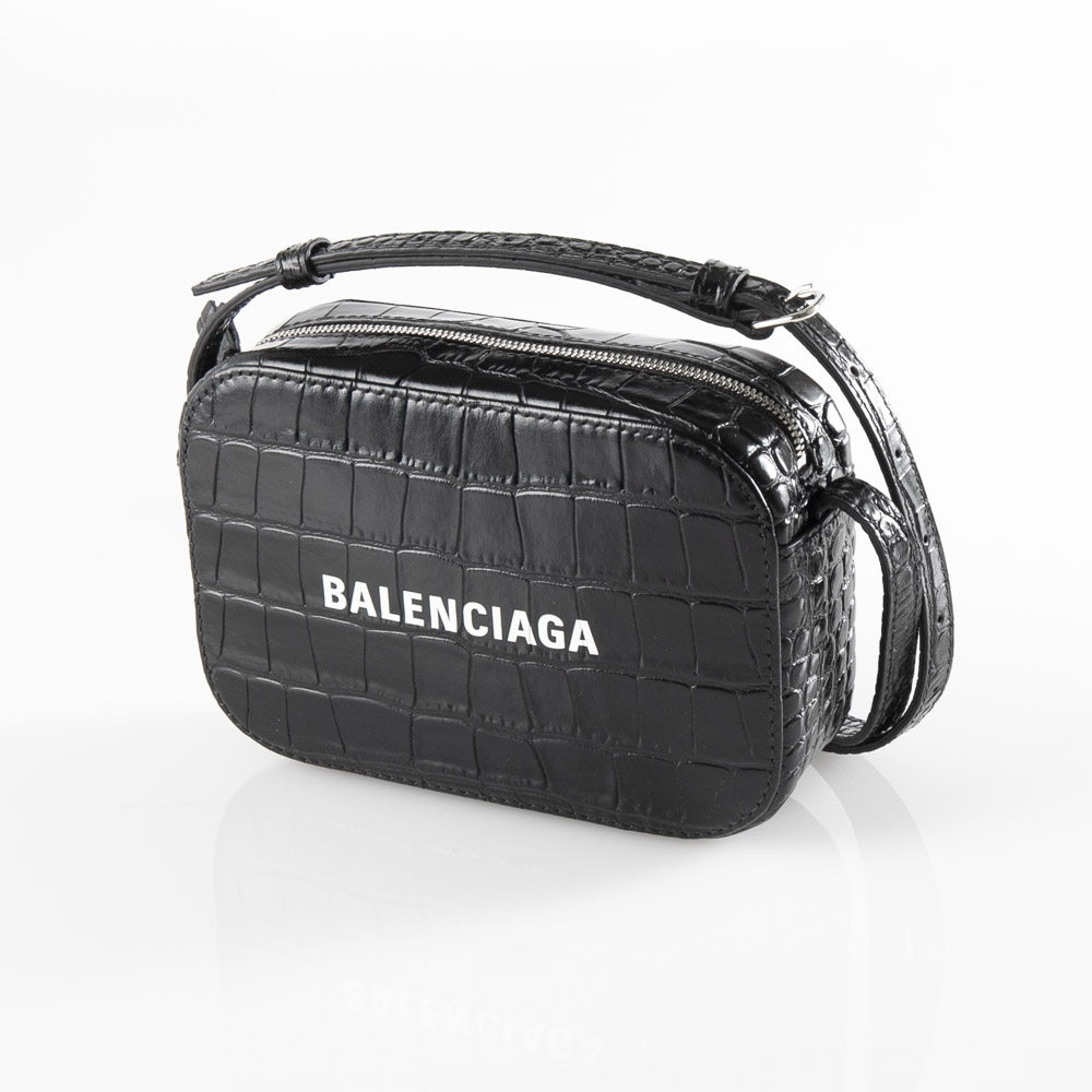 BALENCIAGAのショルダーバッグ metrocommunityministries.org